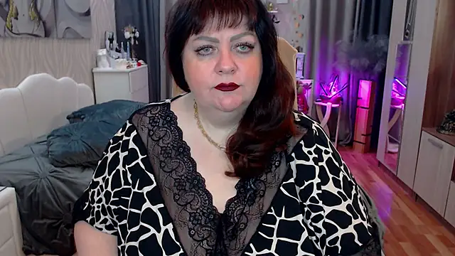Victoria BBW online show from 23, 11, 2025