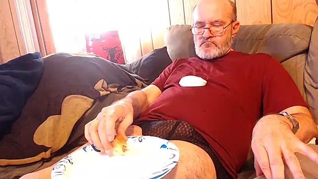 Snapshot of snickers1 chatting on 1, 3, 2026 snickers1 online show from 1, 3, 2026