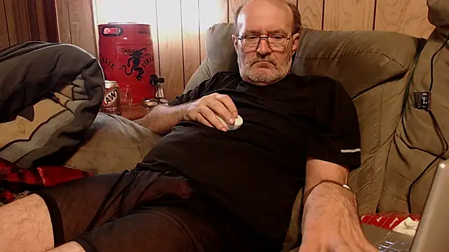 Snapshot of snickers1 chatting on 30, 11, 2025 snickers1 online show from 30, 11, 2025