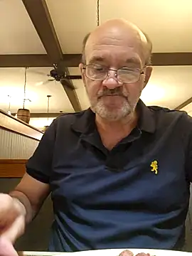 Snapshot of snickers1 chatting on 6, 10, 2025 snickers1 online show from 6, 10, 2025