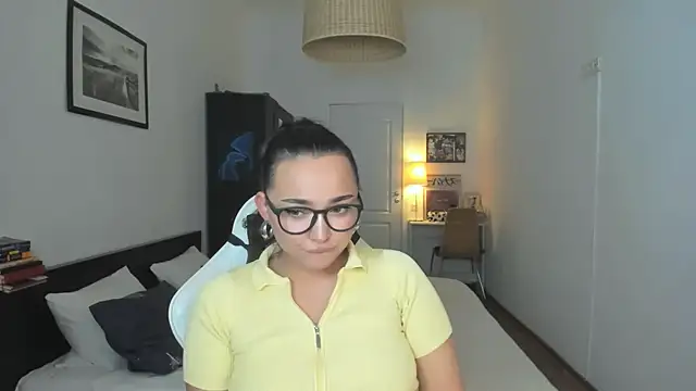 Tiffany Flynn online show from 23, 12, 2024