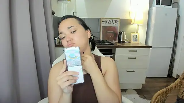 Tiffany Flynn online show from 16, 1, 2025