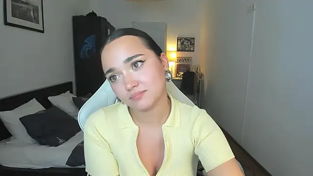 Tiffany Flynn online show from 24, 12, 2024