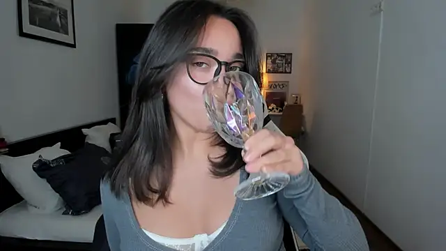 Tiffany Flynn online show from 21, 12, 2024