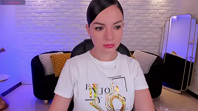 MorganHicks online show from 14, 9, 2025