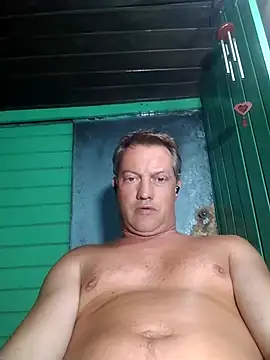 Snapshot of Alvaro2017 chatting on 11, 2, 2025 Alvaro2017 online show from 11, 2, 2025