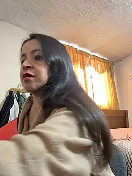 latinfemale online show from 22, 3, 2026