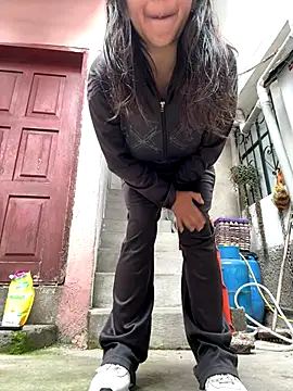 latinfemale online show from 13, 11, 2025