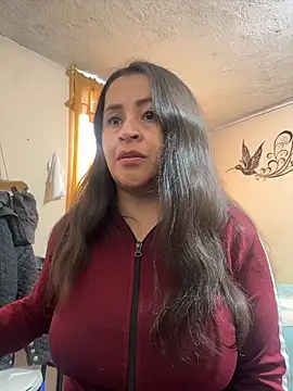 latinfemale online show from 17, 4, 2026