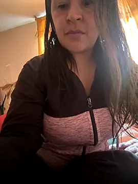 latinfemale online show from 16, 10, 2025