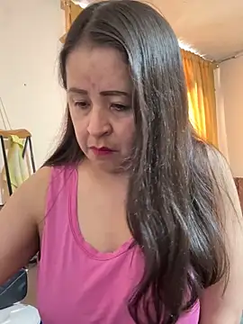 latinfemale online show from 2, 12, 2025