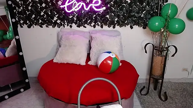 DestinyHills online show from 18, 3, 2025