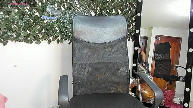 DestinyHills online show from 12, 1, 2026