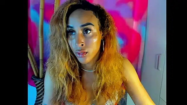 Snapshot of CarameloCeron chatting on 18, 11, 2025 CarameloCeron online show from 18, 11, 2025