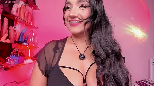 christymilkk online show from 6, 10, 2025