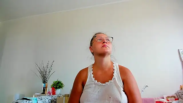 IamYourNarcotic online show from 9, 9, 2025