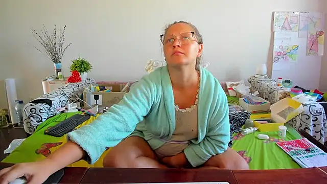 IamYourNarcotic online show from 4, 10, 2025