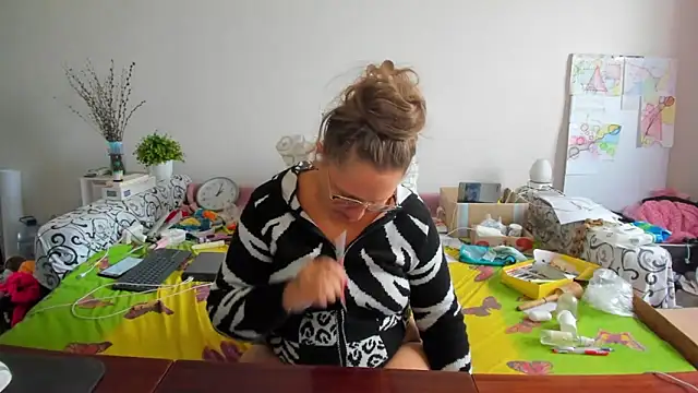 IamYourNarcotic online show from 5, 11, 2025