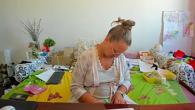 IamYourNarcotic online show from 26, 9, 2025