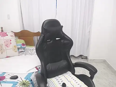 yeslluisa online show from 18, 11, 2025