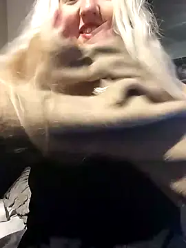 Snapshot of Mllesha74000 chatting on 7, 2, 2026 Mllesha74000 online show from 7, 2, 2026