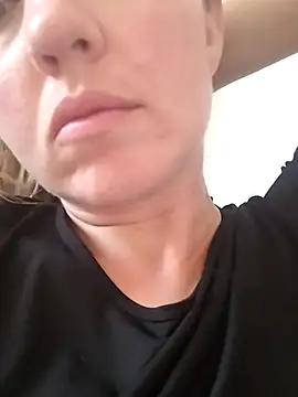 Mllesha74000 online show from 19, 4, 2026