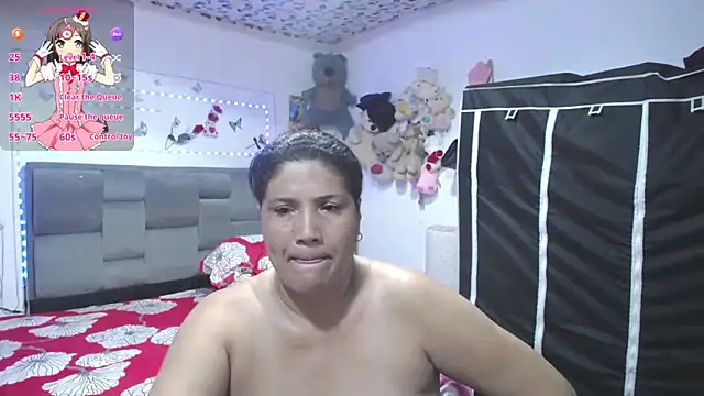 Snapshot of Sharloth_milf chatting on 10, 6, 2026 Sharloth milf online show from 10, 6, 2026