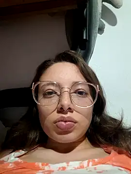 Snapshot of linda-schmidt chatting on 10, 7, 2026 linda-schmidt online show from 10, 7, 2026