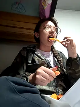 linda-schmidt online show from 12, 11, 2025