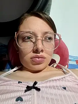 Snapshot of linda-schmidt chatting on 2, 7, 2026 linda-schmidt online show from 2, 7, 2026