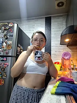 Snapshot of linda-schmidt chatting on 26, 6, 2026 linda-schmidt online show from 26, 6, 2026