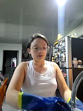 Snapshot of linda-schmidt chatting on 6, 2, 2026 linda-schmidt online show from 6, 2, 2026