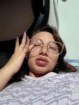 Snapshot of linda-schmidt chatting on 13, 2, 2026 linda-schmidt online show from 13, 2, 2026