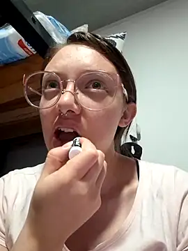 linda-schmidt online show from 18, 3, 2025