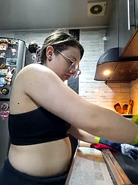 linda-schmidt online show from 12, 11, 2025