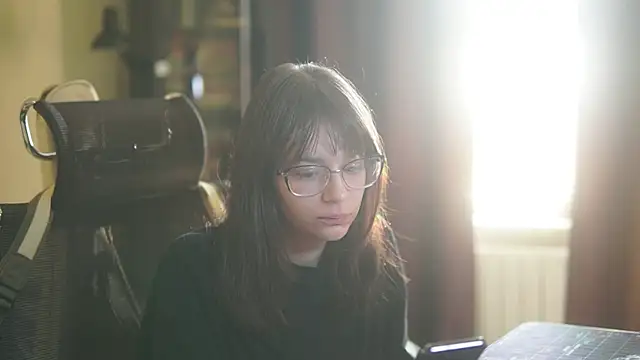 alyssa sweet online show from 25, 9, 2025