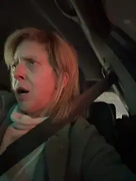 MissKittyPussxh online show from 19, 1, 2026