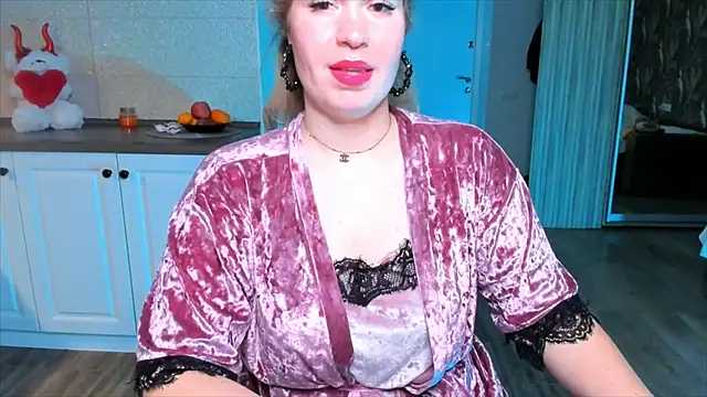 Snapshot of HotTiffani chatting on 19, 11, 2025 HotTiffani online show from 19, 11, 2025