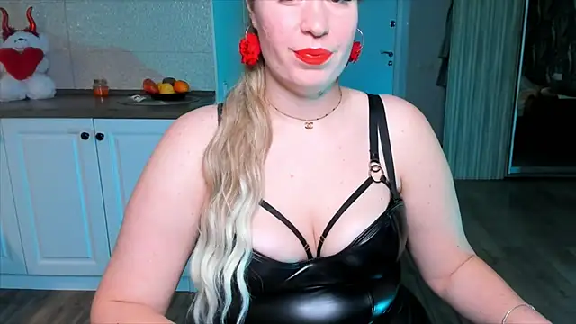 Snapshot of HotTiffani chatting on 29, 11, 2025 HotTiffani online show from 29, 11, 2025