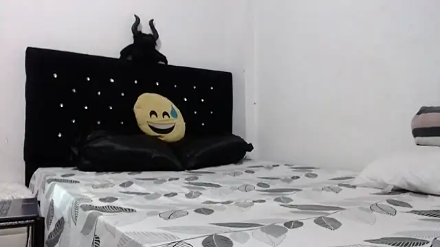 venuz mendoza20 online show from 1, 12, 2025