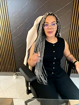 KellyBrooklyn  online show from 21, 10, 2025