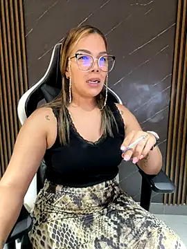 KellyBrooklyn  online show from 12, 9, 2025