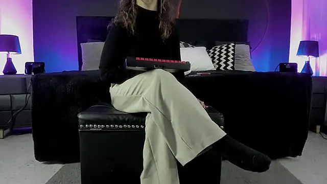  Jade 16 online show from 20, 6, 2026