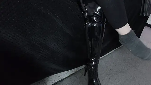  Jade 16 online show from 10, 11, 2025