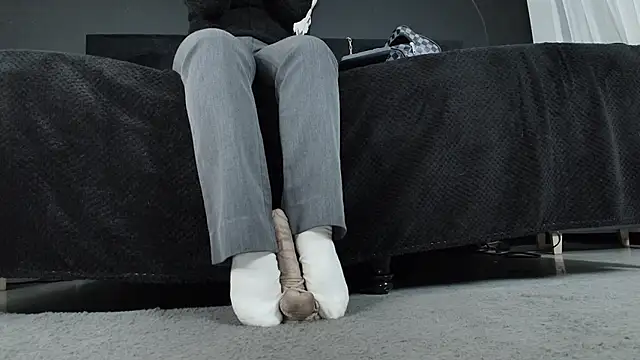  Jade 16 online show from 29, 10, 2025