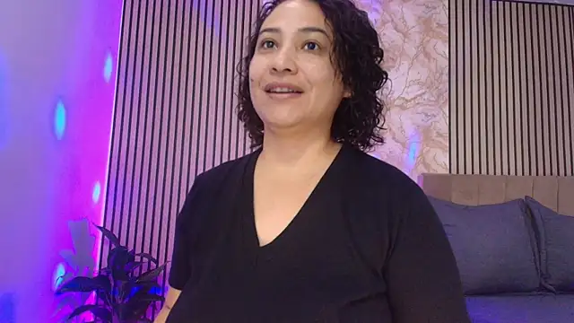 JuliRamirez online show from 10, 1, 2026