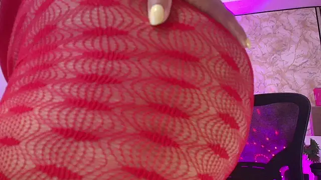 Snapshot of JuliRamirez chatting on 21, 2, 2026 JuliRamirez online show from 21, 2, 2026