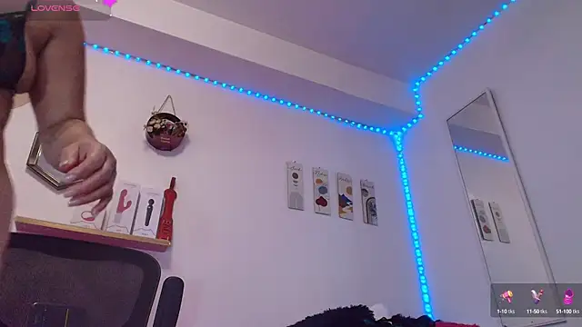 JuliRamirez online show from 14, 3, 2025