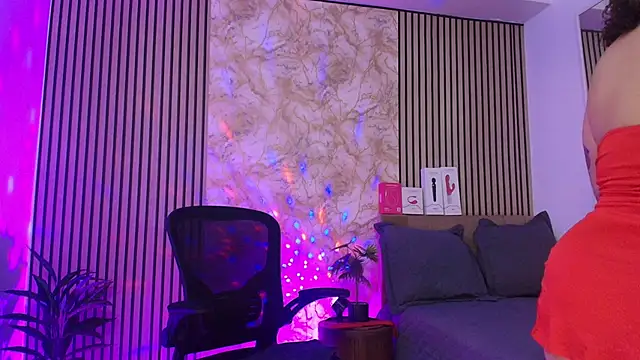 JuliRamirez online show from 22, 11, 2025