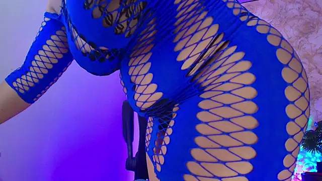 JuliRamirez online show from 3, 11, 2025